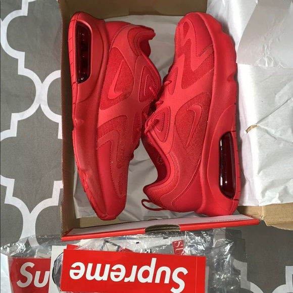 Brand New Men’s Nike Air Max 200 shoes size 10.5